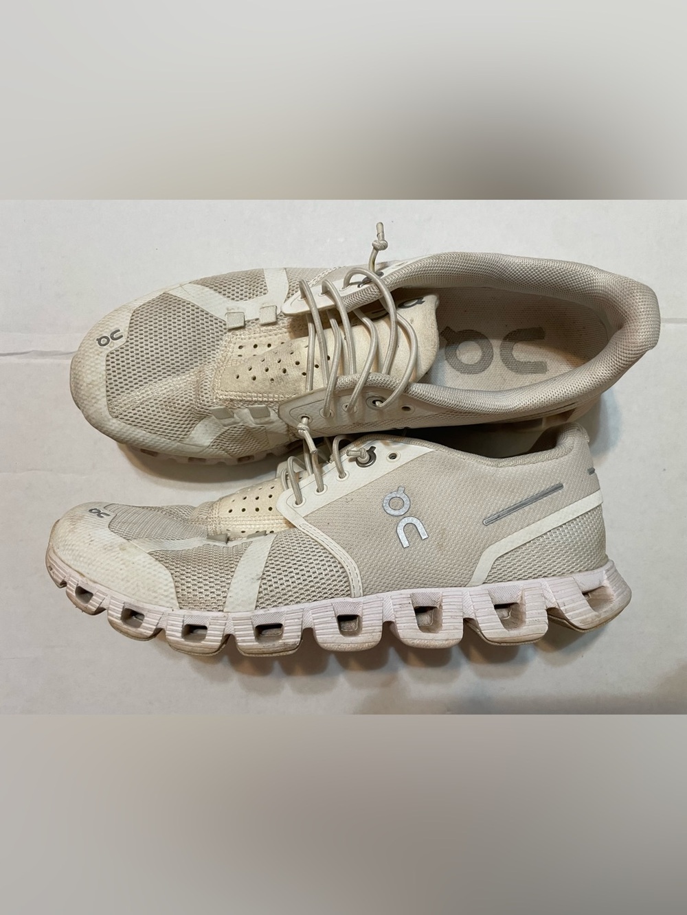 On Running Women’s Cloud Sneakers in White